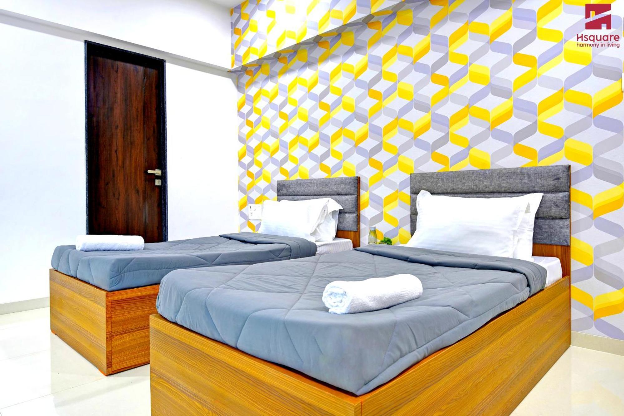 Hsquare Luxury Apartments Goregaon 뭄바이 외부 사진