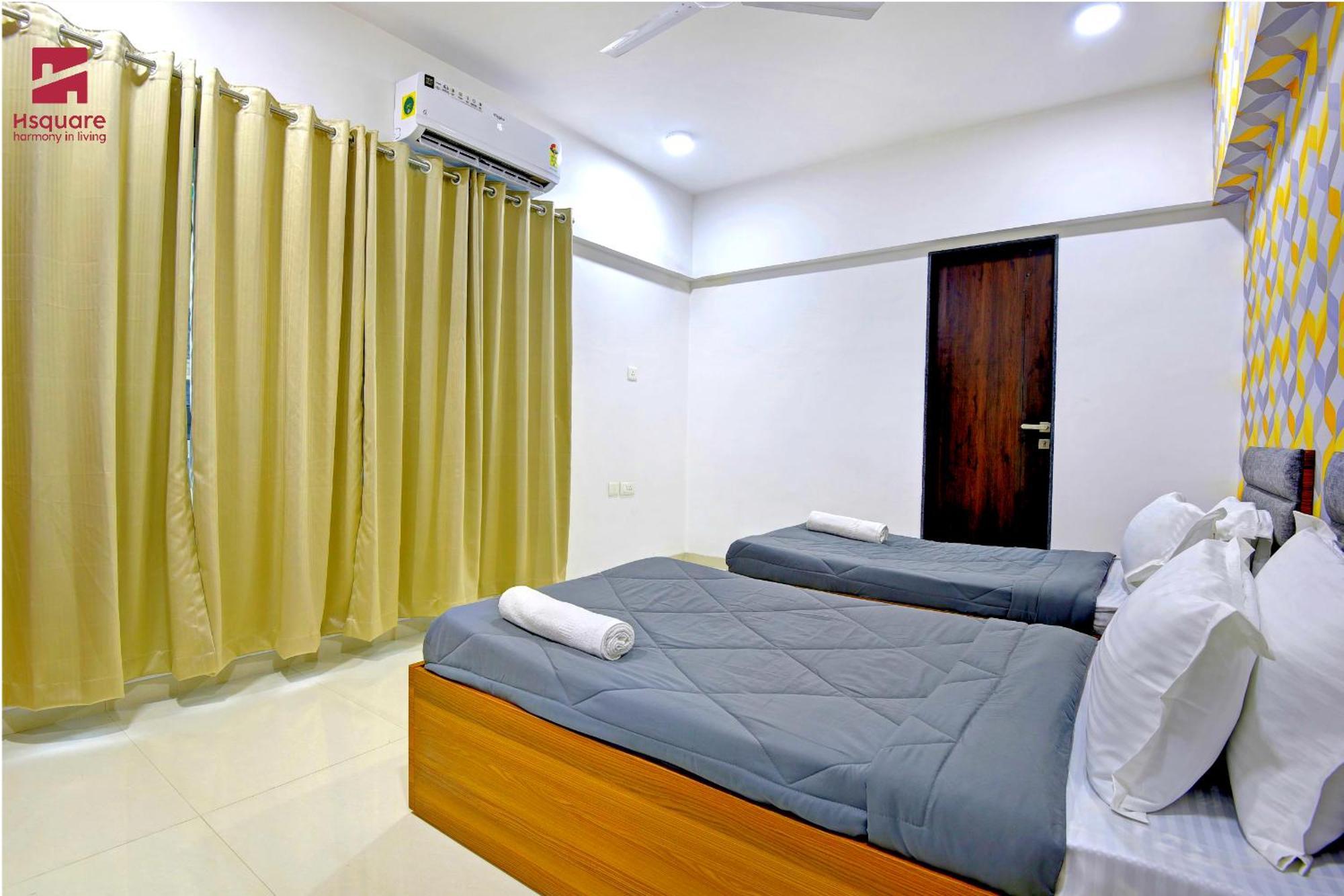 Hsquare Luxury Apartments Goregaon 뭄바이 외부 사진